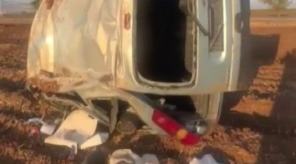 Araban'da Hafif Ticari Araç Tarlaya Uçtu