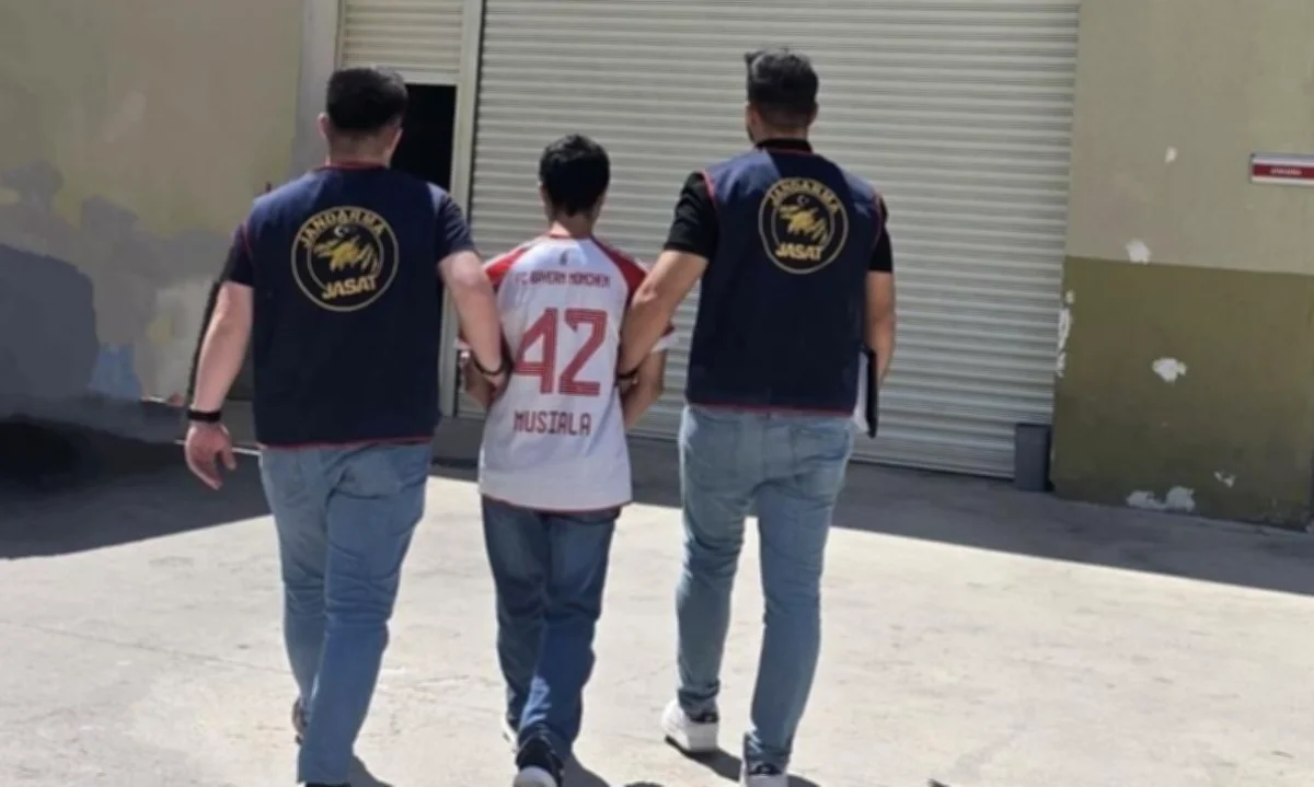 Aranan Kişi JASAT Operasyonuyla Yakalandı