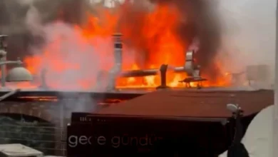 konak yangını - Bey Mahallesi'nde Konak Yangını: Paniğin Ardından Rahat N...