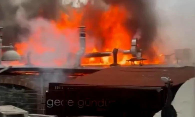 konak yangını - Bey Mahallesi'nde Konak Yangını: Paniğin Ardından Rahat N...