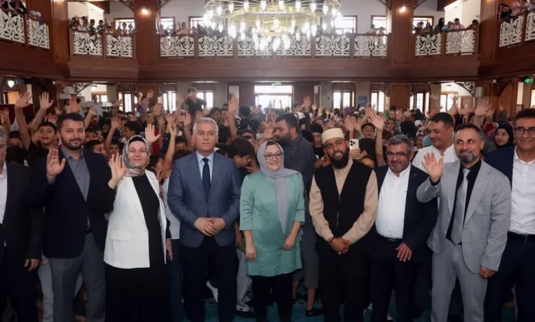cami şenliği çocuklar - Cami Şenliği: Çocuklar İyilikle Buluştu