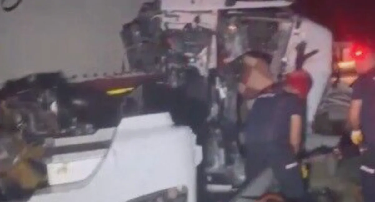 Gaziantep Yolu'nda Çekici Kazası: Sürücü Yaralı