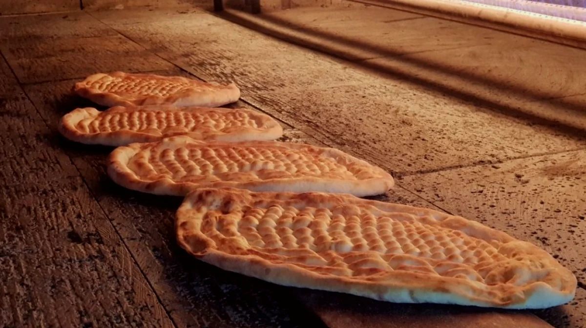 Gaziantep'in Ekmeği: Gastronominin Gölgesindeki Dram
