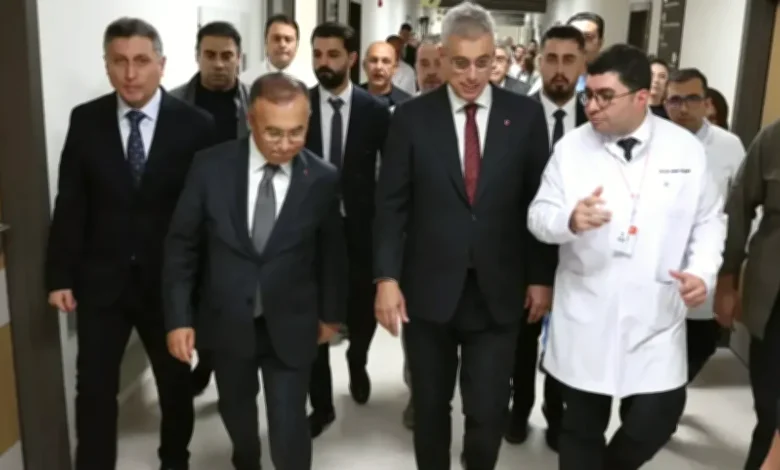 Melih Meriç ziyaret - Melih Meriç'e Bakan Ziyareti: Acil Şifa Dilekleri