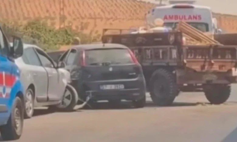 Nizip yolu trafik kazası - Nizip Yolu'nda Zincirleme Kaza: 2 Yaralı
