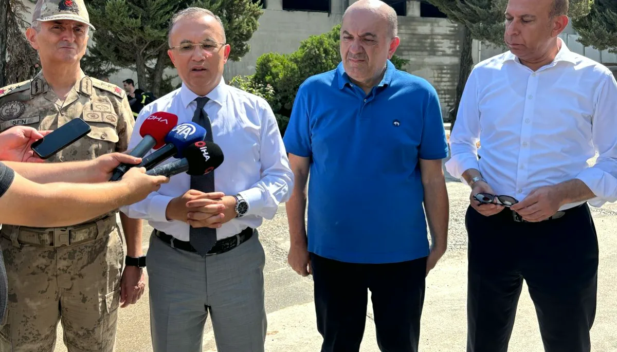 Pamuk İpliği Yangını: 3 Bin Metrekare Kül Oldu