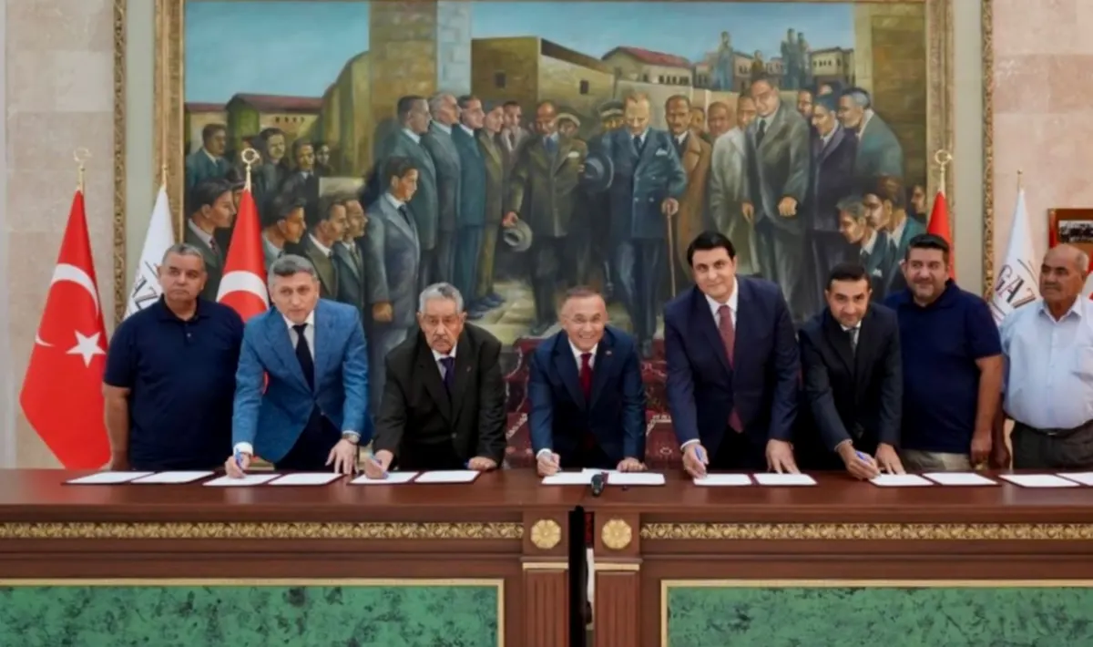 Polat Ailesinden İki Hayır: Sağlık ve Okul Açılıyor