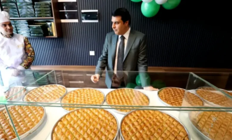 Şekabel Baklava Gaziantep - Şekabel Baklava: Gaziantep'te Tatlı Bir Dayanışma