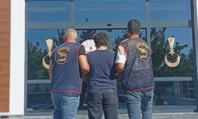hırsızlık yakalandı - 28 Yıl Cezalı Hırsızlık Zanlısı Yakalandı