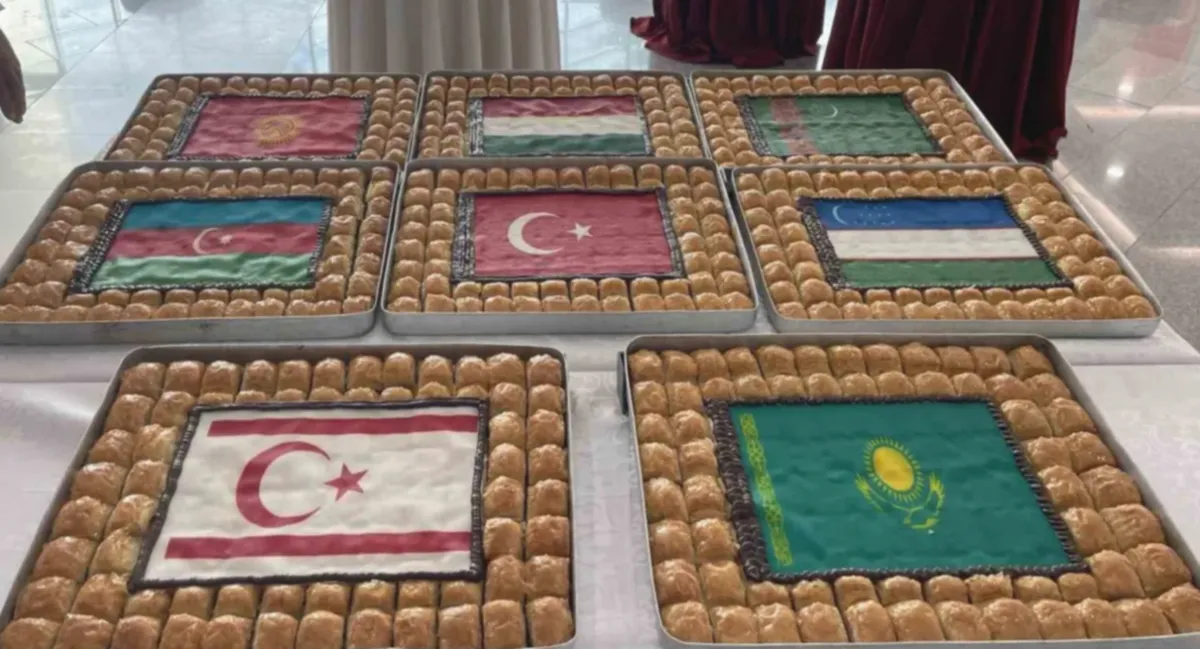 Baklavaki'ye Karşı Gaziantep'ten Dev Baklava Rekoru