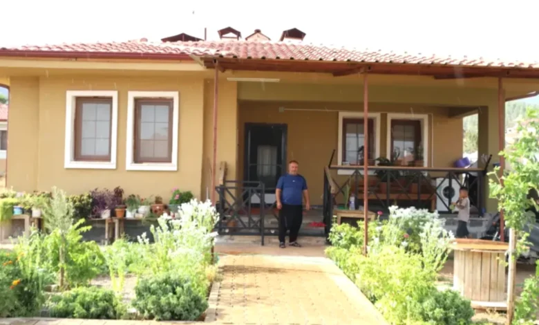 Depremzedeler Bahçede - Depremzedeler Bahçede Umut Yetiştiriyor