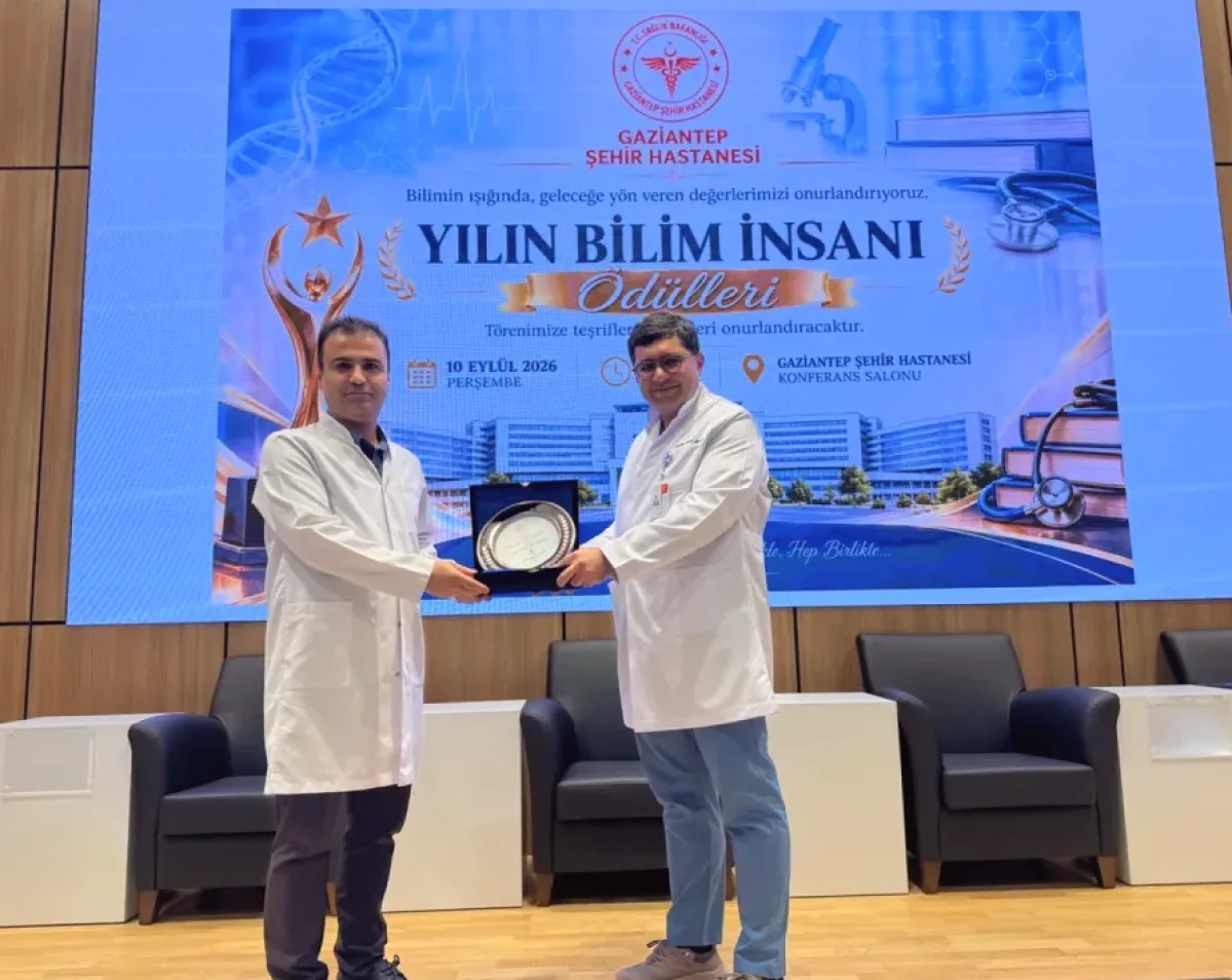 Gaziantep'te Bilim İnsanları Ödüllendirildi