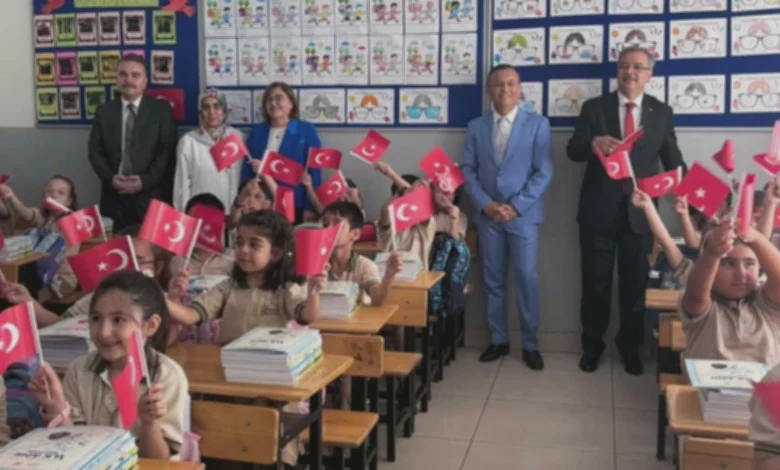 Gaziantep eğitim başladı - Gaziantep'te Eğitim Başladı: 680 Bin Öğrenci Okula Döndü