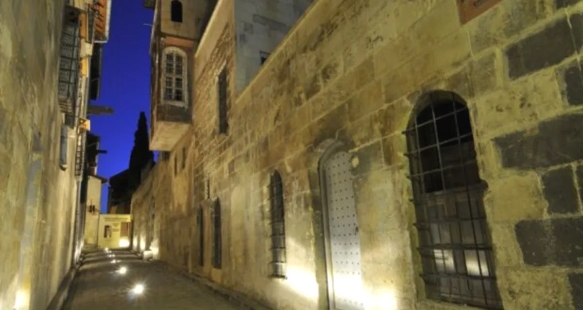 Gaziantep'te Gece Hayatı: Lezzet ve Tarihin Buluşması