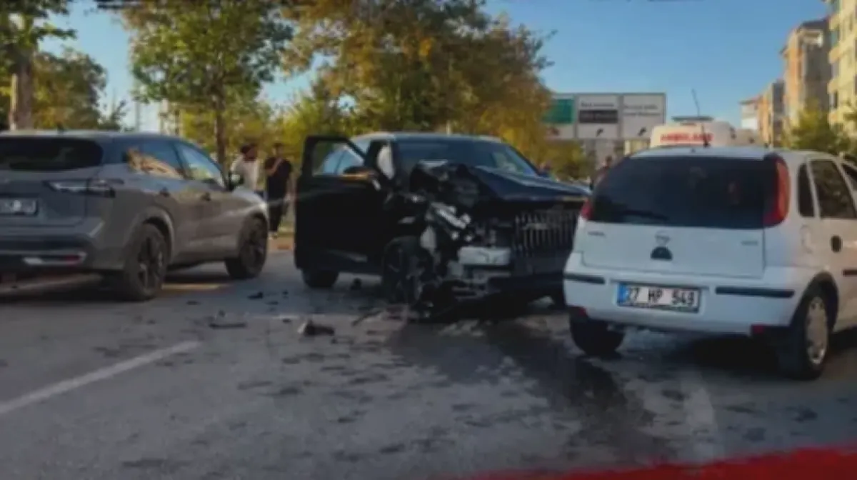 İbrahimli'de Trafik Kazası: 2 Yaralı