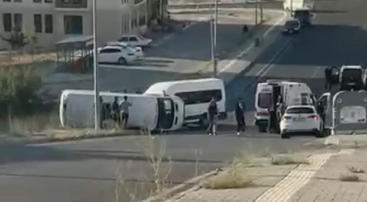 İşçi Servisi Kazası: Gaziantep'te Dehşet Ucuz Atlatıldı