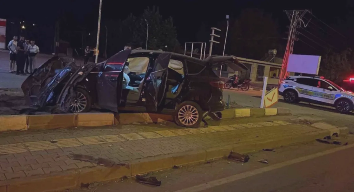 İslahiye'de Araç Kontrolden Çıktı: Sürücü Ağır Yaralı