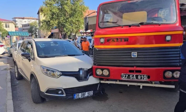 freni unutulan tanker - İslahiye'de El Freni Unutuldu: Tanker Yoldan Çıktı
