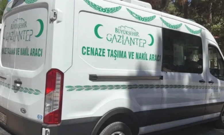 Parkta Kanlı Kavga - Parkta Kanlı Kavga: 17 Yaşında Bir Can Kaybı