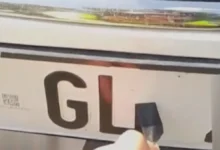 plaka değiştiren sürücü - Plaka Değiştiren Sürücü: Plaka Müşterisi - U Müşterisi Oldu!