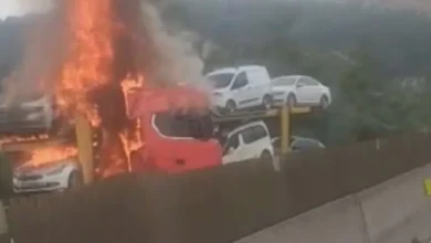 TIR yangını - TAG Otoyolunda TIR Yangını: Seyir Halindeki Araçlar Alev ...