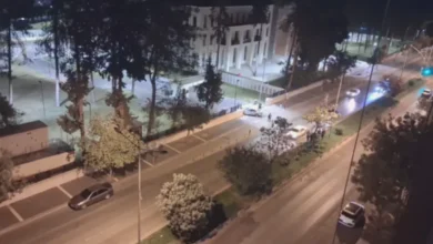 valilik kapısı kaza - Valilik Kapısı Önünde Gizemli Kaza: Sürücü Nerede?