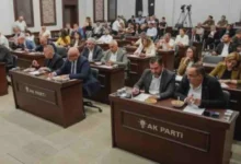 Yeniden Refah ihraç - Yeniden Refah'ta İhraç Şoku: Kim Kimi Neden Attı?