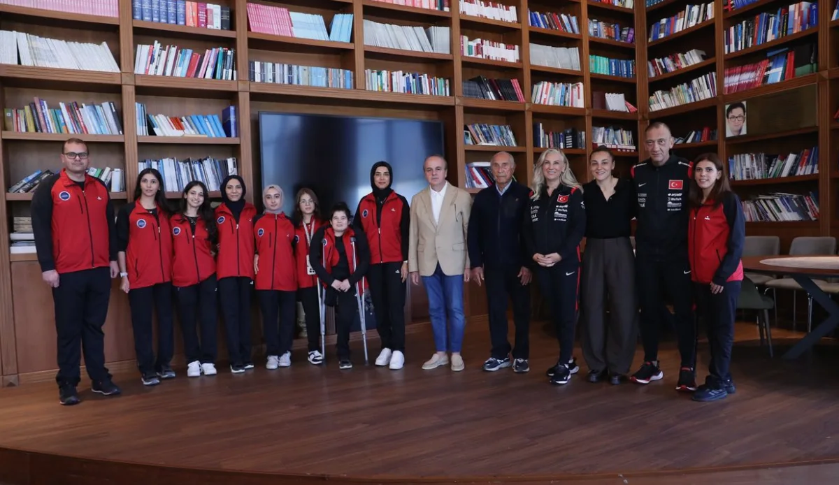 Ampute Kadınlardan Milli Takım'a Ziyaret