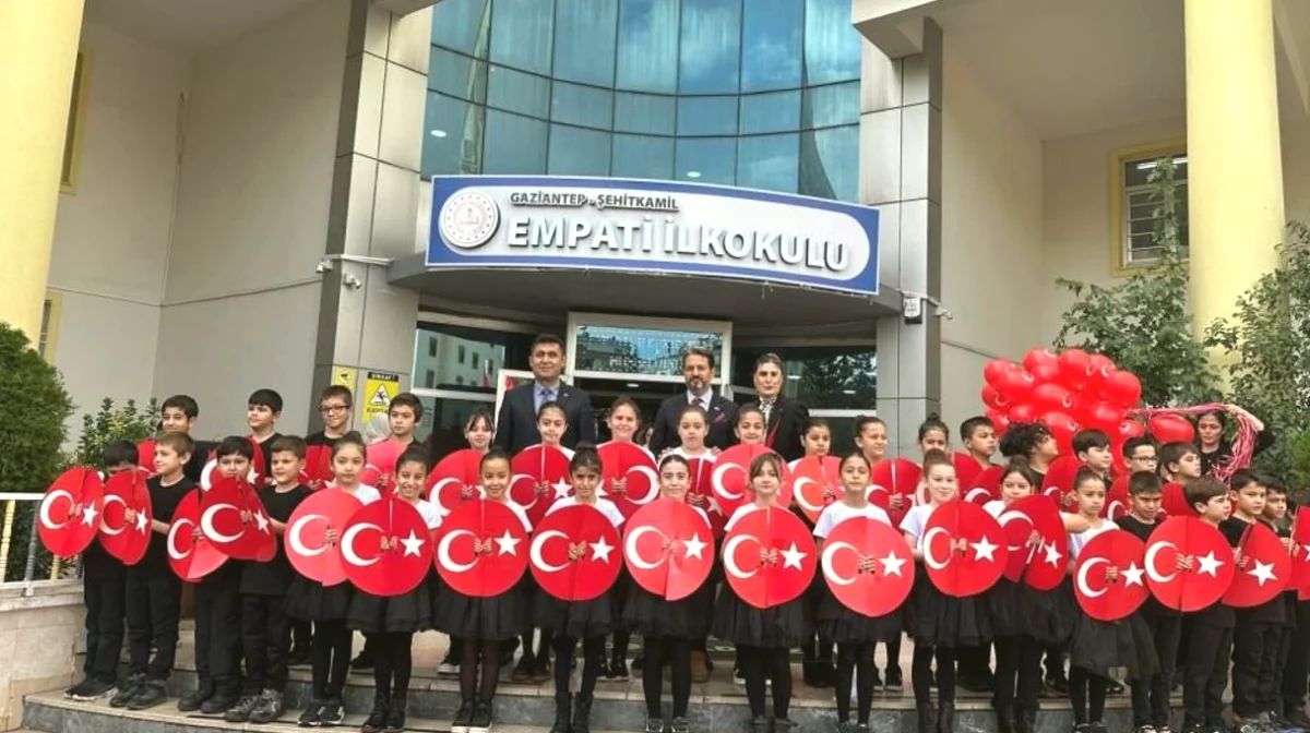 Empati İlkokulu'nda 29 Ekim Coşkusu