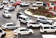 kavşak kaosuna - Gaziantep'te Kavşak Çıkmazı: Trafik Kaosu