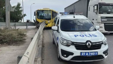 halk otobüsü kazası - Halk Otobüsü Bariyerlere Çarptı: 9 Yaralı