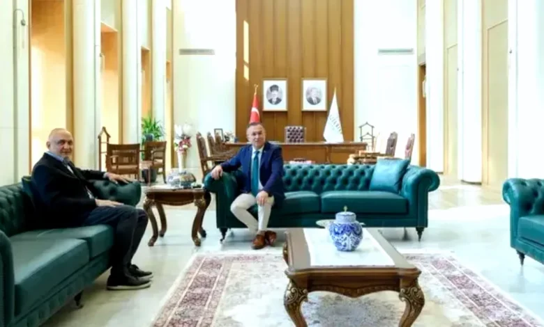 Melih Meriç siyaset - Melih Meriç sahalara döndü, Siyaset Hareketlendi