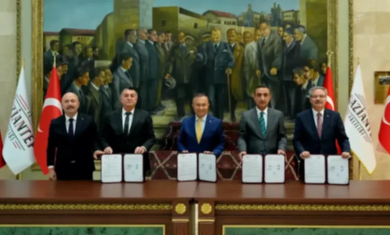 öğrencilere ayakkabı - Öğrencilere 65 Bin Çift Ayakkabı Desteği
