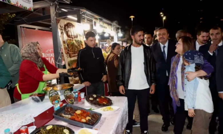 GastroAntep yerel üretim - Şahin GastroAntep'te Yerel Üretimi Övdü