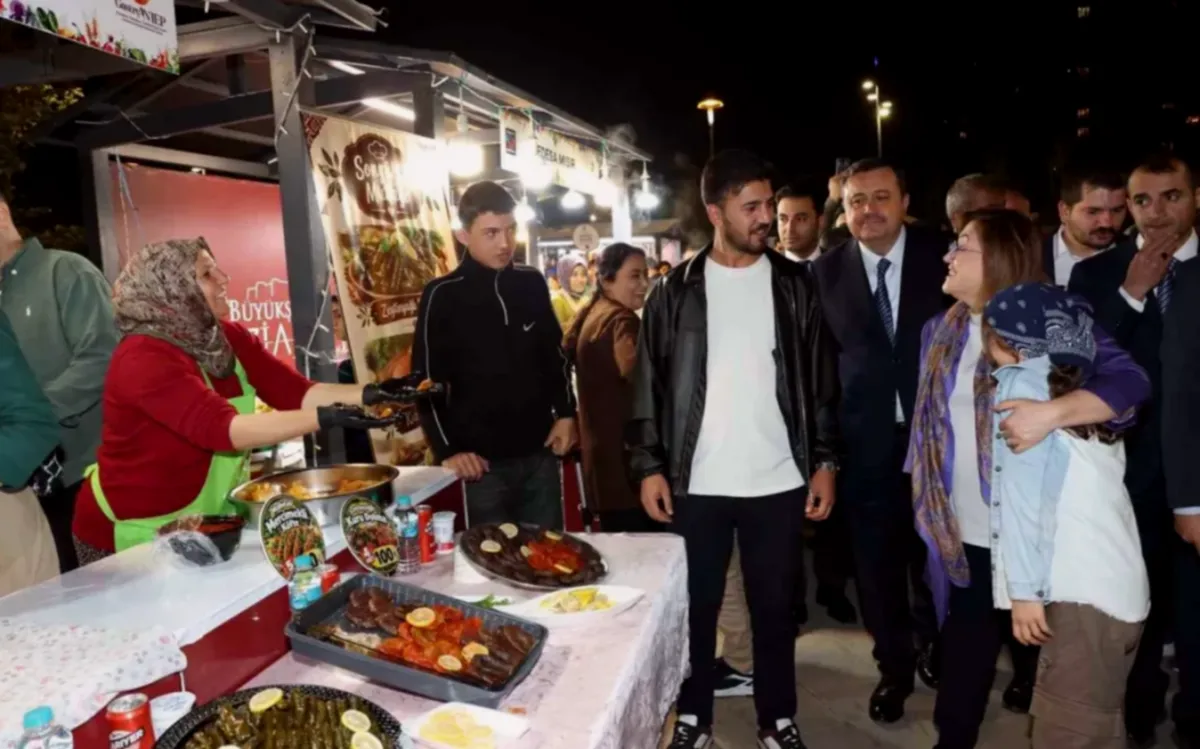 Şahin GastroAntep'te Yerel Üretimi Övdü