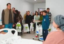 Şehitkamil muhtarlara bilgisayar desteği - Şehitkamil muhtarlara bilgisayar desteği verdi